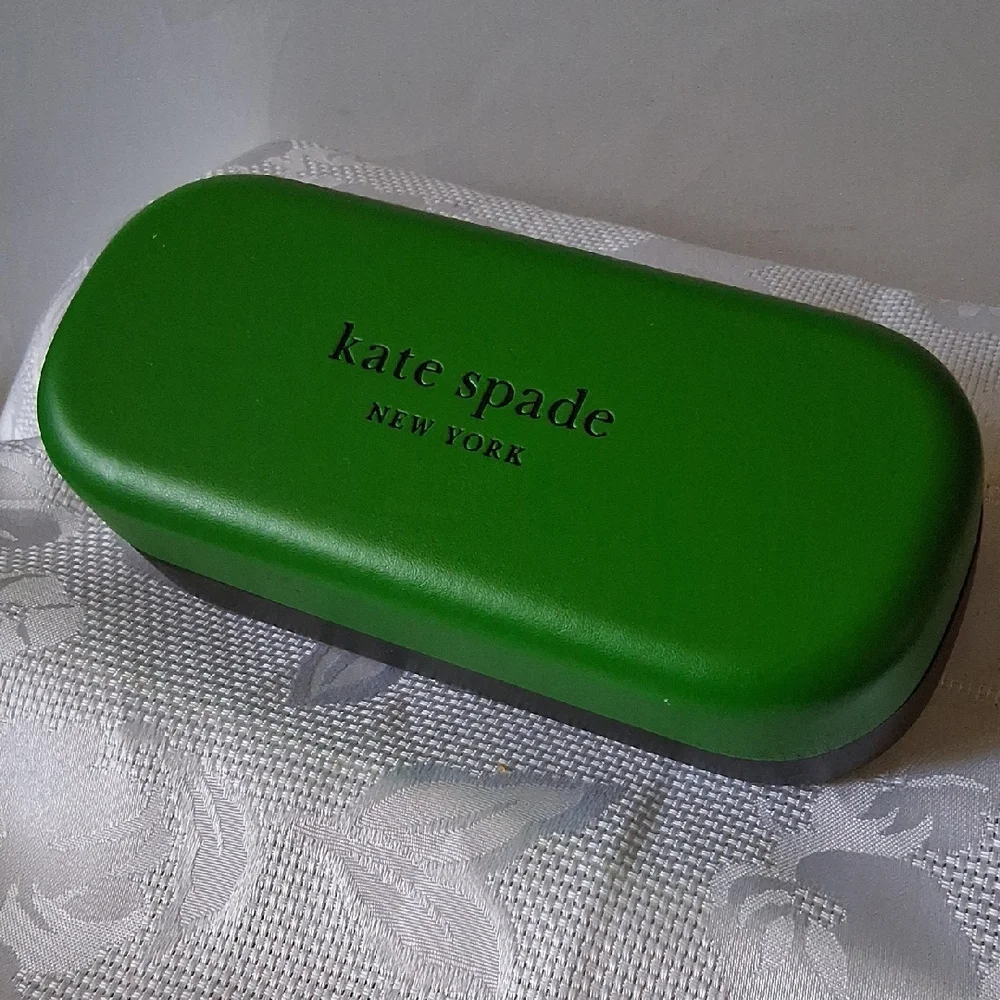 Kate Spade Vibrant Green Eyeglass Holder